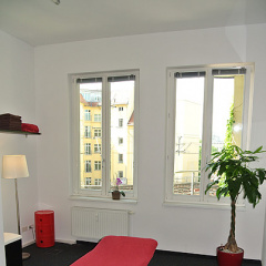 raum03-physiotherapie-praxis-schiffbauerdamm-berlin-mitte-friedrichstrasse-krankengymnastik-lymphdrainage.jpg